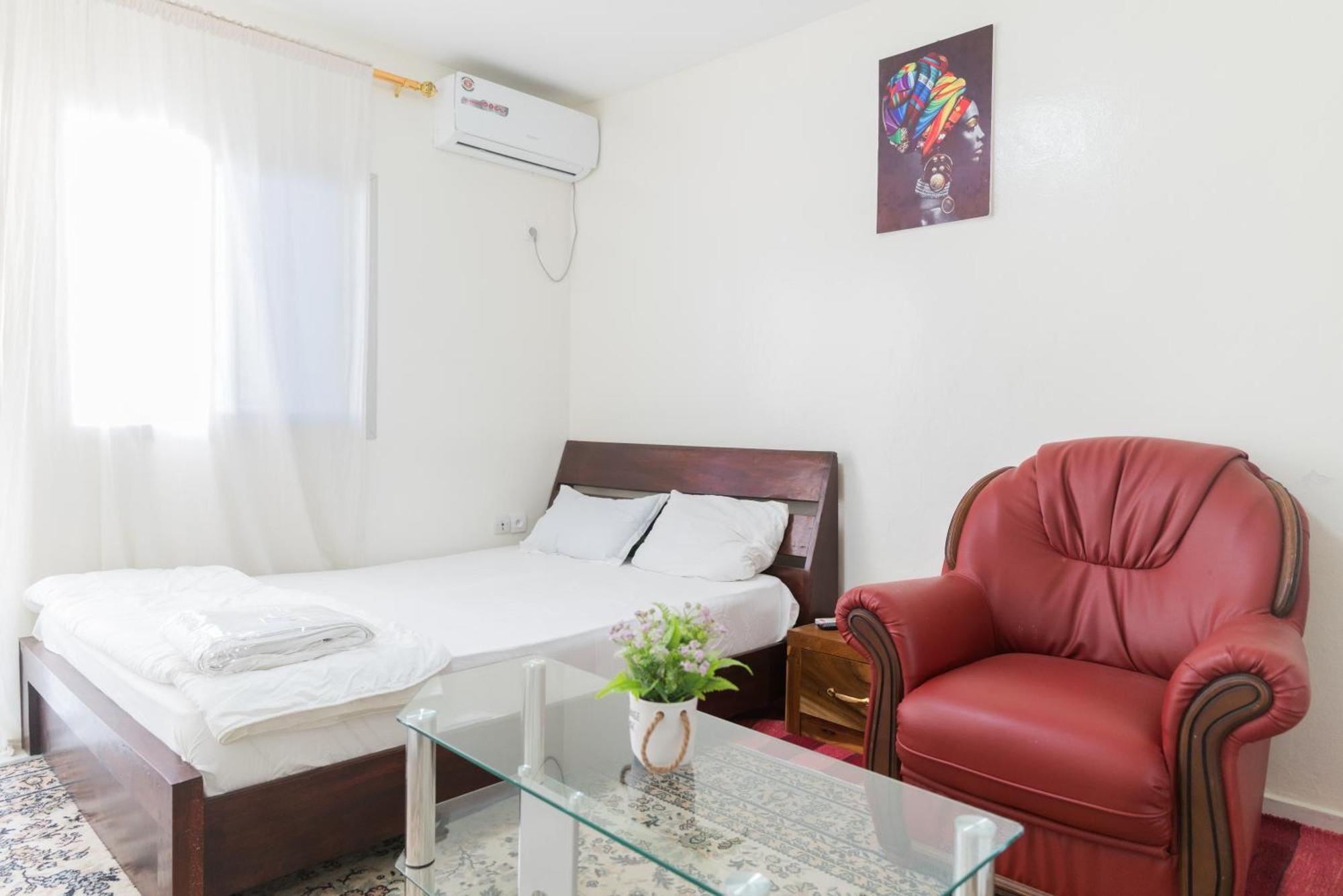 Residence Kane Diallo- Appartements Elegants Et Centraux A Dakar Exterior foto